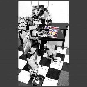 Peter Banks Dulcie Reading the Supplement 3